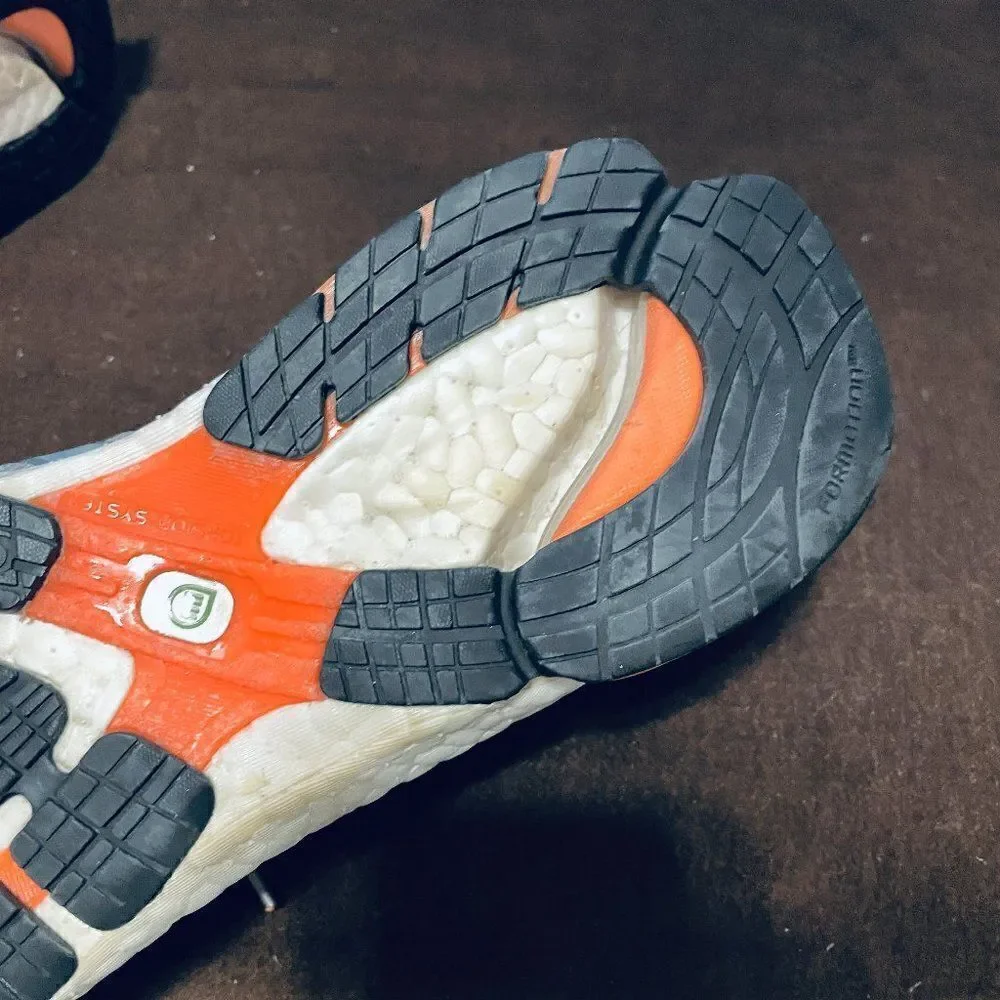 Excellent Adidas Adistar Boost Grey Coral Orange womens Size 10 US 42 2/3 EUR
